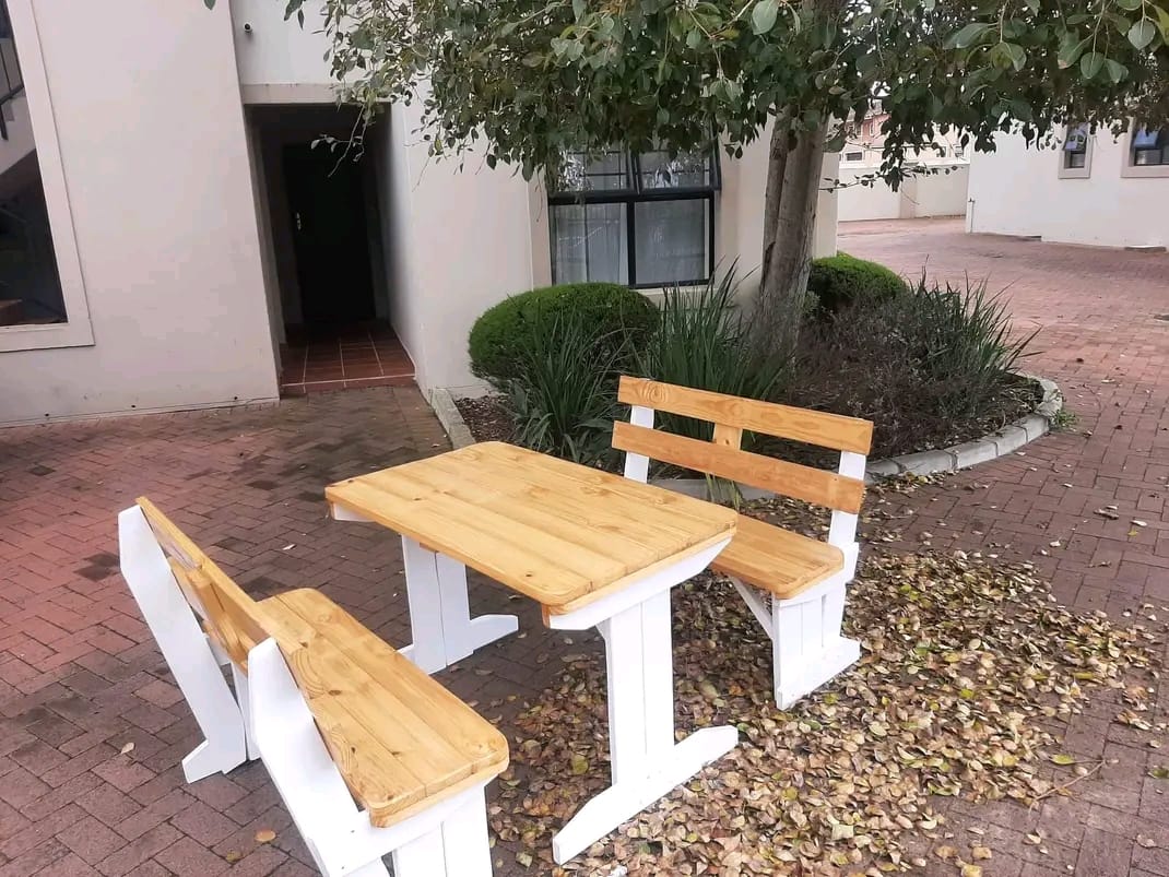 4-seater picnic set with backrests